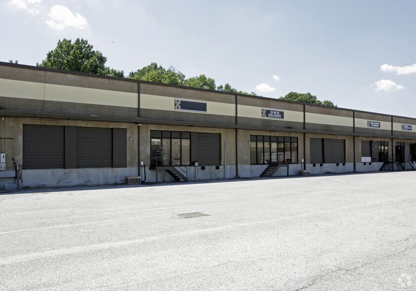 More Photos Of 2093 Thomas Rd, Memphis Warehouse For Lease