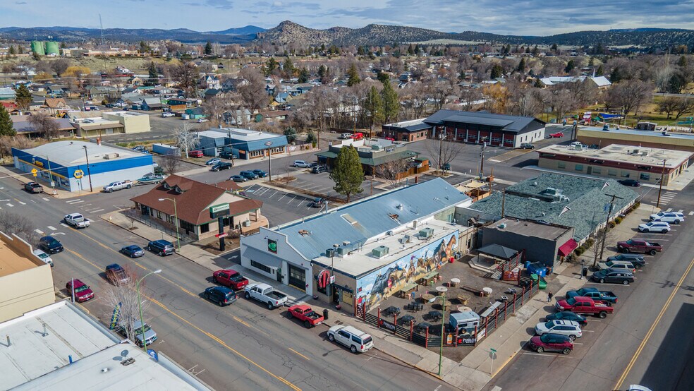 More Photos Of 420 N Main St, Prineville Restaurant For Lease