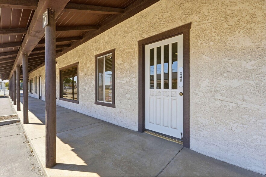 More Photos Of 724 N Ben Maddox Way, Visalia Office For Lease