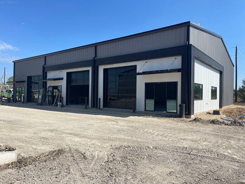More Photos Of 12418 Laws Rd, Mustang Ridge Light Manufacturing For Sale