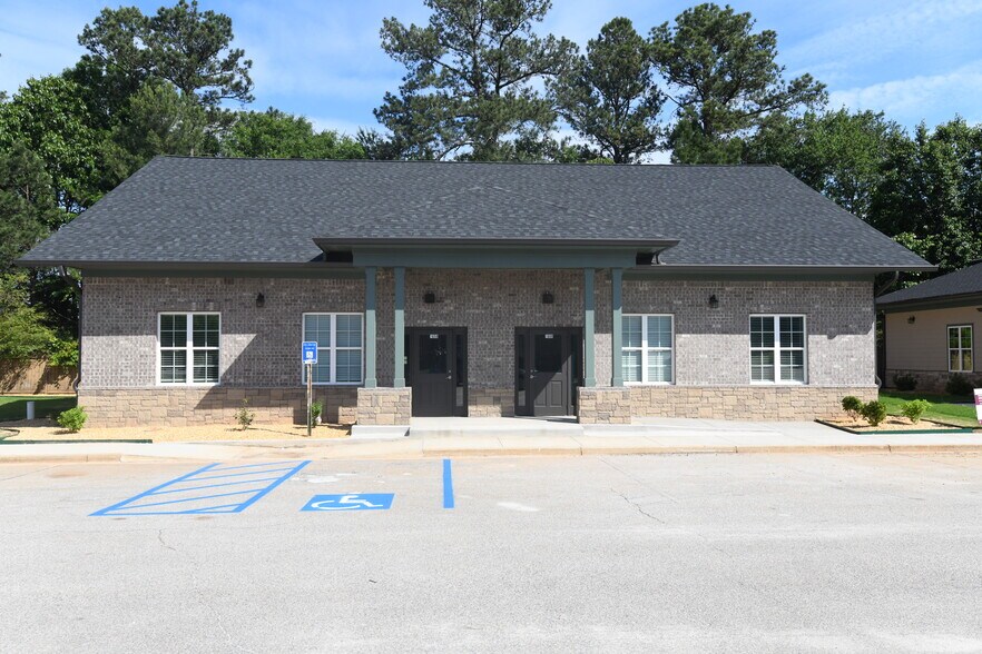 Primary Photo Of 367 Athens Hwy, Loganville Medical For Lease