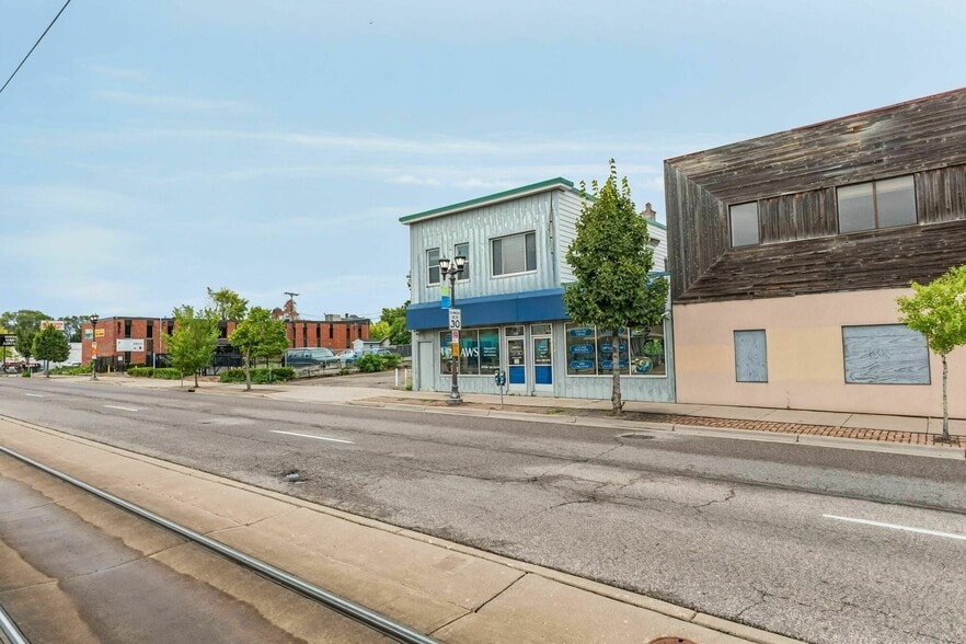 More Photos Of 259 W University Ave W, Saint Paul Storefront Retail Office For Sale