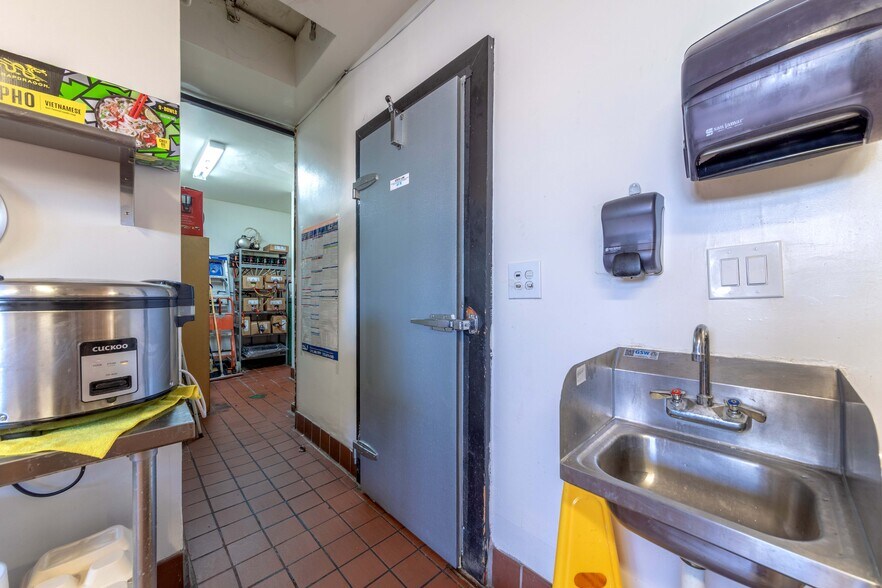 More Photos Of 2603 Tyler Ave, South El Monte General Retail For Sale