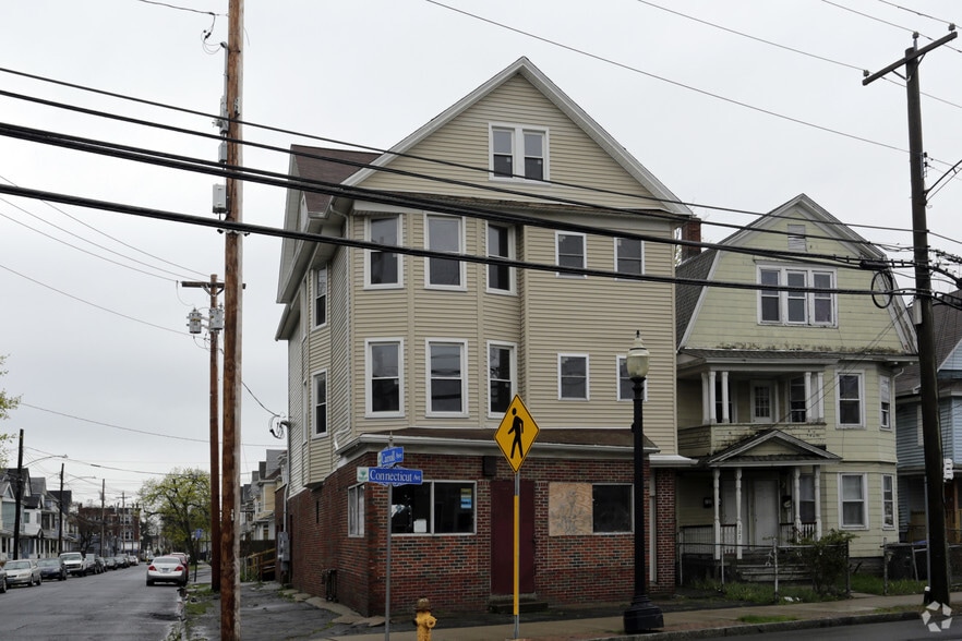 More Photos Of 724 Connecticut Ave, Bridgeport Storefront Retail Residential For Lease