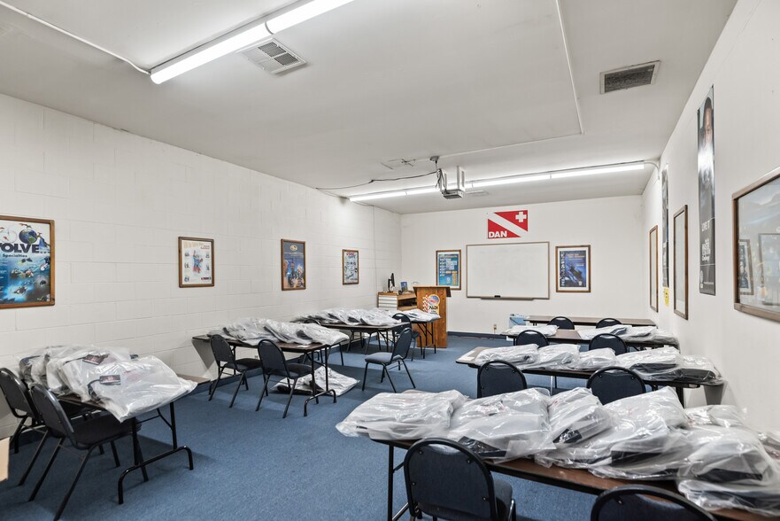 More Photos Of 2245 El Camino Real, Santa Clara Freestanding For Sale