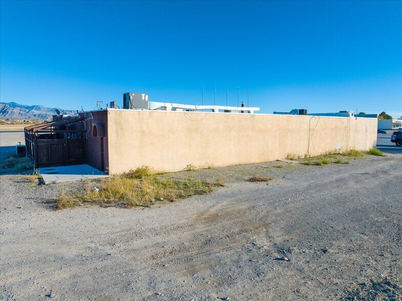 More Photos Of 1700 S Pahrump Valley Blvd, Pahrump Storefront For Sale