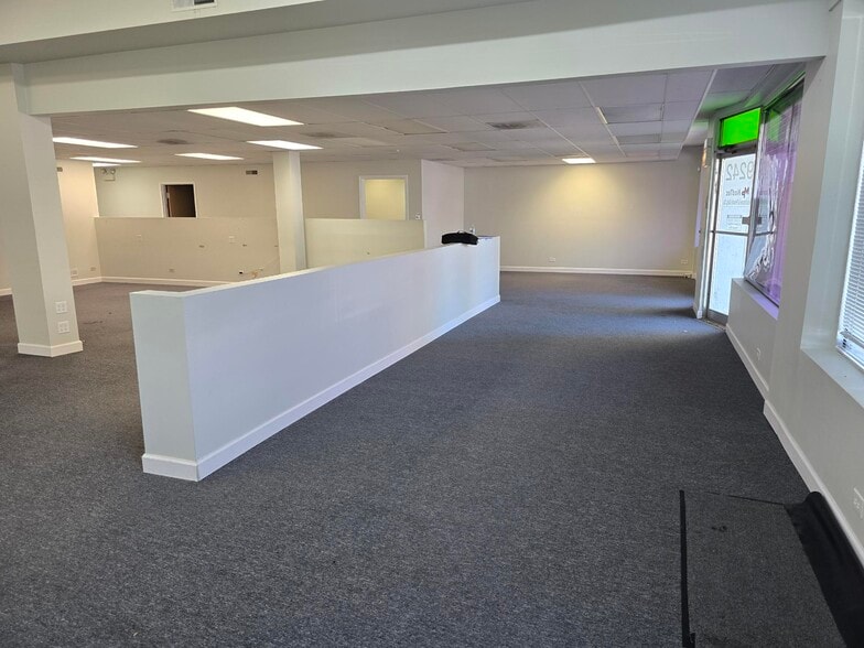 More Photos Of 9225-9259 Waukegan Rd, Morton Grove Unknown For Lease