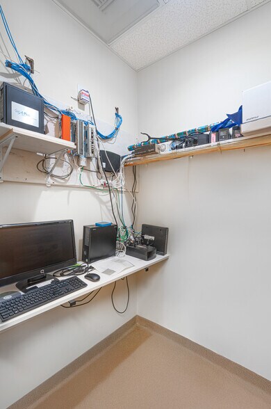 More Photos Of 4863 Old Redwood Hwy, Santa Rosa Office For Sale