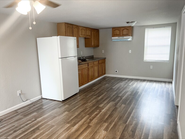 More Photos Of 2432 Little York Rd #8 rd, Houston Apartments For Sale