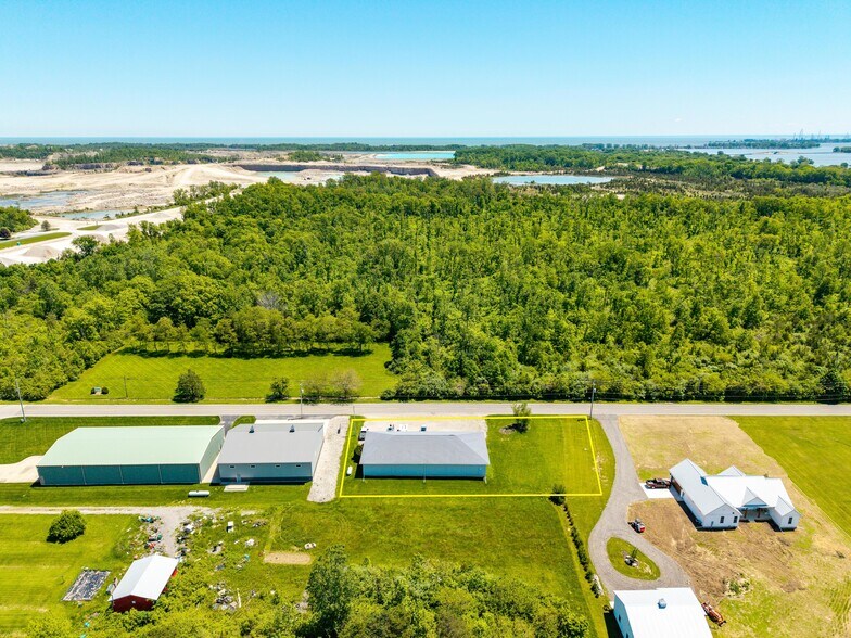 More Photos Of 1200 S Hartshorn Rd, Lakeside Marblehead Warehouse For Sale