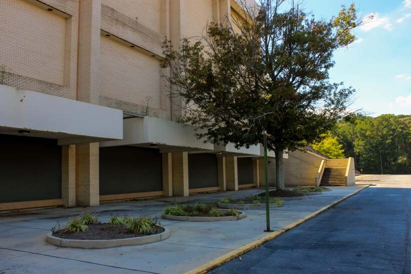 More Photos Of 2731 Candler Rd, Decatur General Retail For Lease