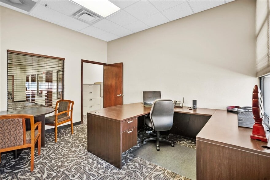 More Photos Of 428 S Gilbert Rd, Gilbert Office For Sale