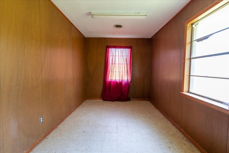 More Photos Of 2307 Irving St, West Orange Office For Sale