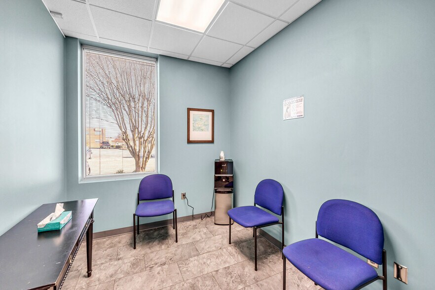 More Photos Of 812 W Innes St, Salisbury Medical For Sale