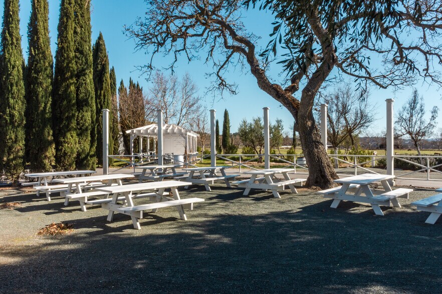 More Photos Of 1020 Penman Springs Rd, Paso Robles Winery Vineyard For Sale