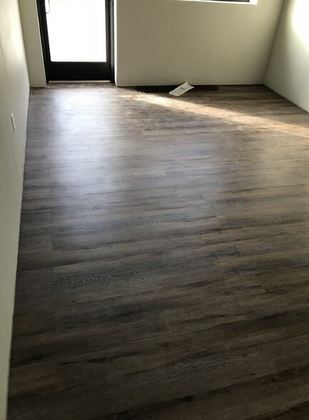 More Photos Of 12440 Trail Driver, Austin Warehouse For Lease