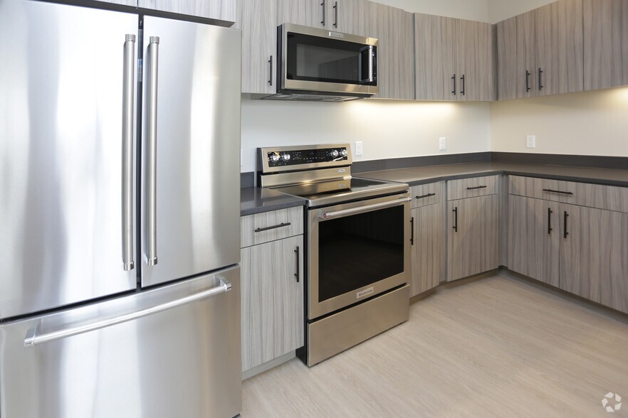 More Photos Of 323 State St, La Crosse Apartments For Sale