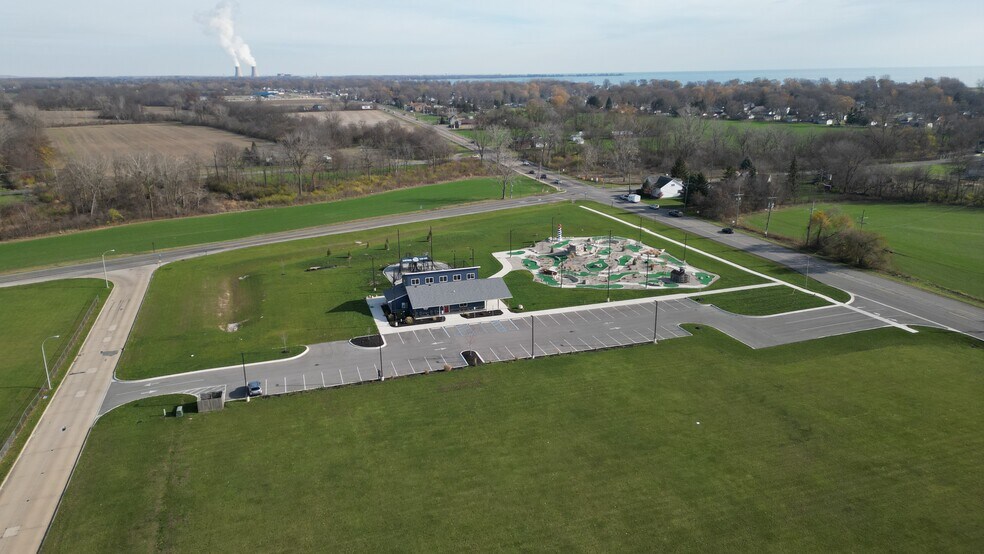 More Photos Of 1879 N Dixie Hwy, Monroe Golf Course Driving Range For Sale