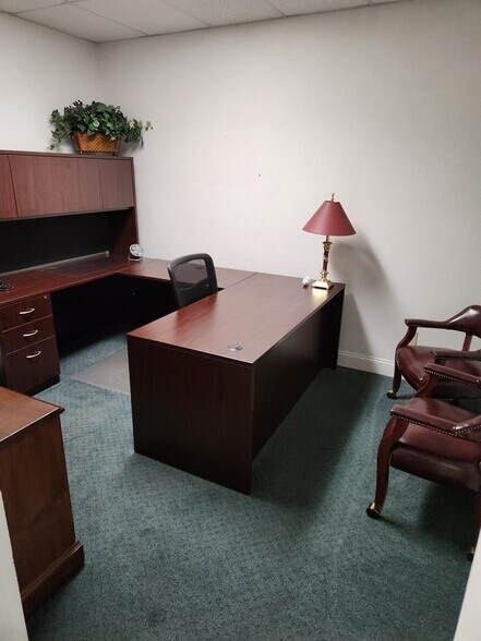 More Photos Of 605 N Queen St, Kinston Office For Lease