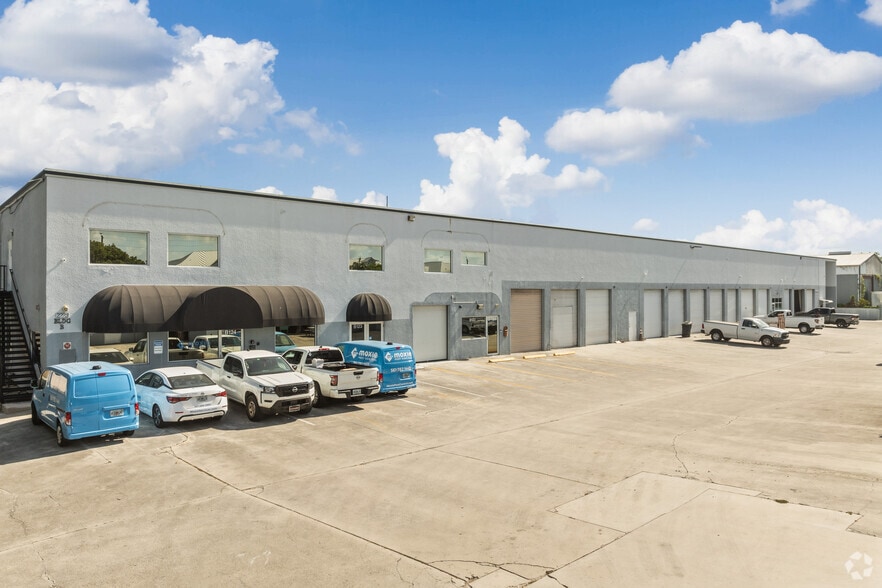 More Photos Of 2211 2nd Ave N, Lake Worth Unknown For Lease