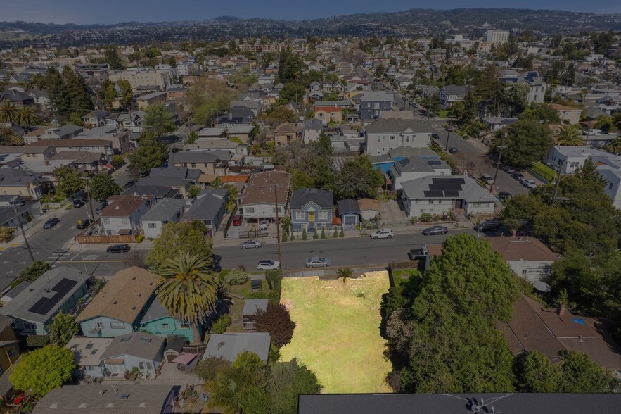 More Photos Of 1127 20th st, Oakland Land For Sale