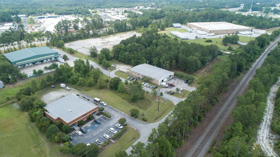 More Photos Of 475 Industrial Dr, Lexington Showroom For Sale