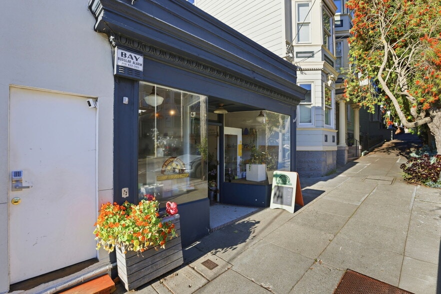 More Photos Of 90 Parnassus Ave, San Francisco General Retail For Lease
