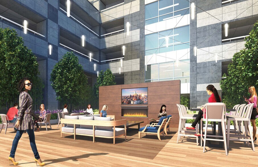 More Photos Of 5910 N Central Expy, Dallas Office For Sale