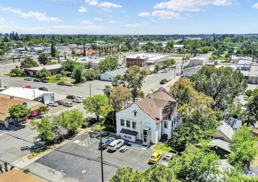 More Photos Of 618 4th St, Corning Office For Sale