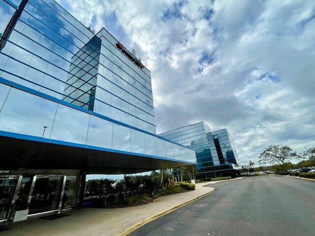 More Photos Of 13577 Feather Sound Dr, Clearwater Medical For Lease