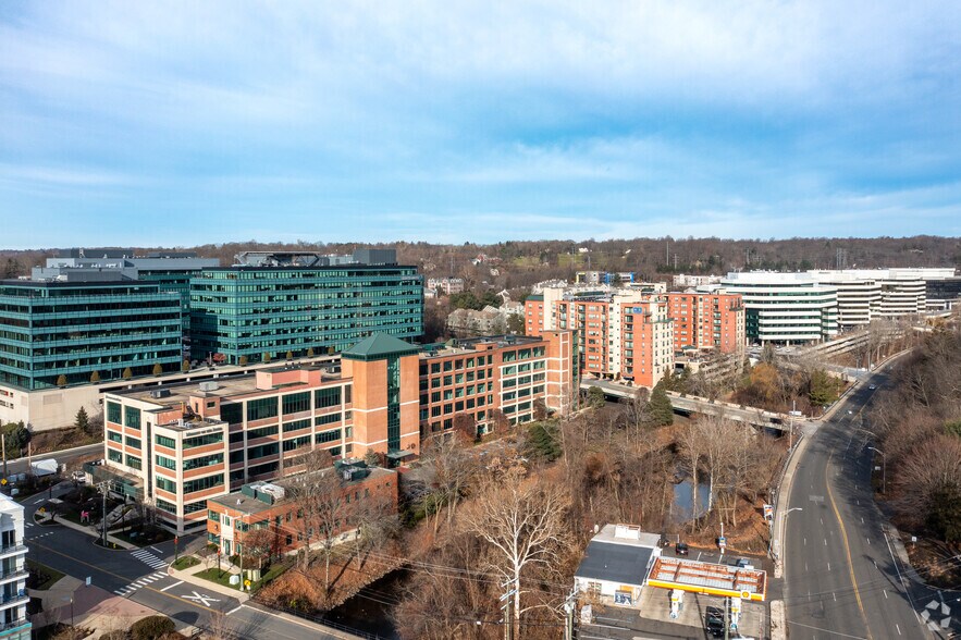 More Photos Of 20 Glover Ave, Norwalk Office For Lease