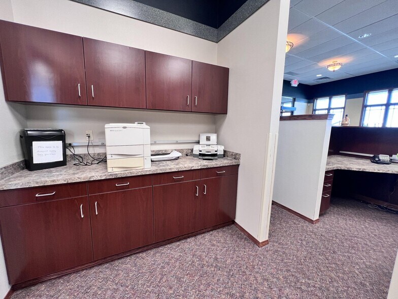 More Photos Of 202 Diamond Springs Trl, Ogallala Medical For Sale