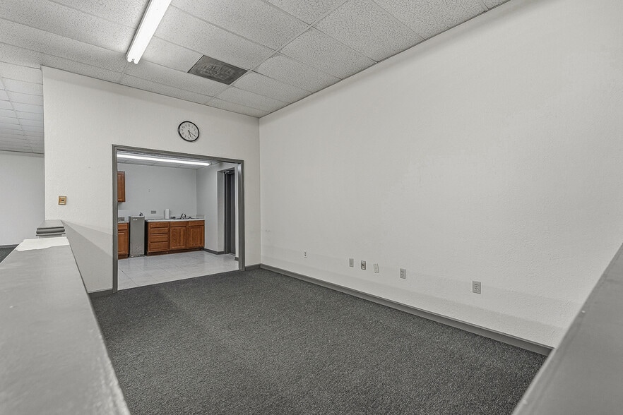 More Photos Of 3615 Stadium Blvd, Jonesboro Freestanding For Lease