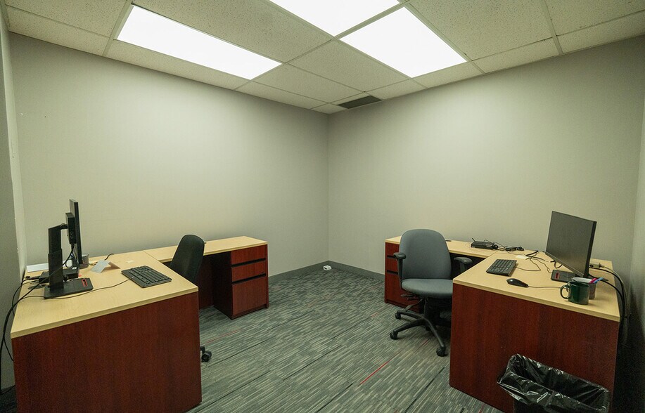 More Photos Of 829, 831, 835 Portage Ave, Winnipeg Office For Sale