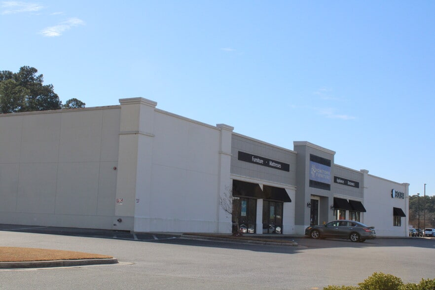 More Photos Of 124-A Beacon Dr, Winterville General Retail For Lease