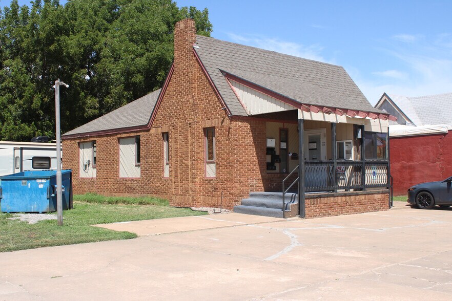 More Photos Of 420 E Oklahoma Blvd, Alva Hotel For Sale
