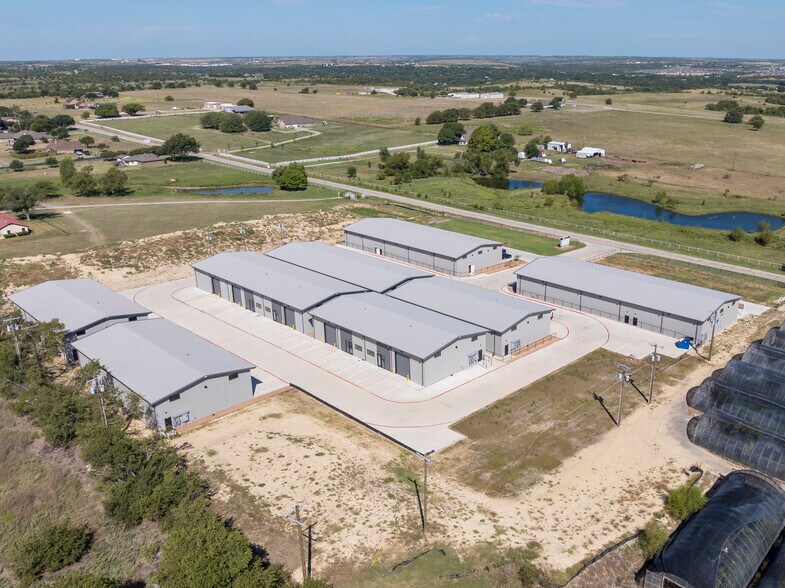 More Photos Of 6451 Silver Saddle Rd, Fort Worth Warehouse For Lease