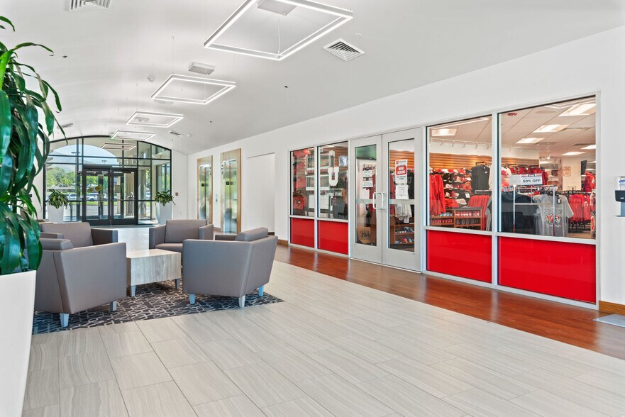 More Photos Of 10011 S Centennial Pky, Sandy Medical For Lease