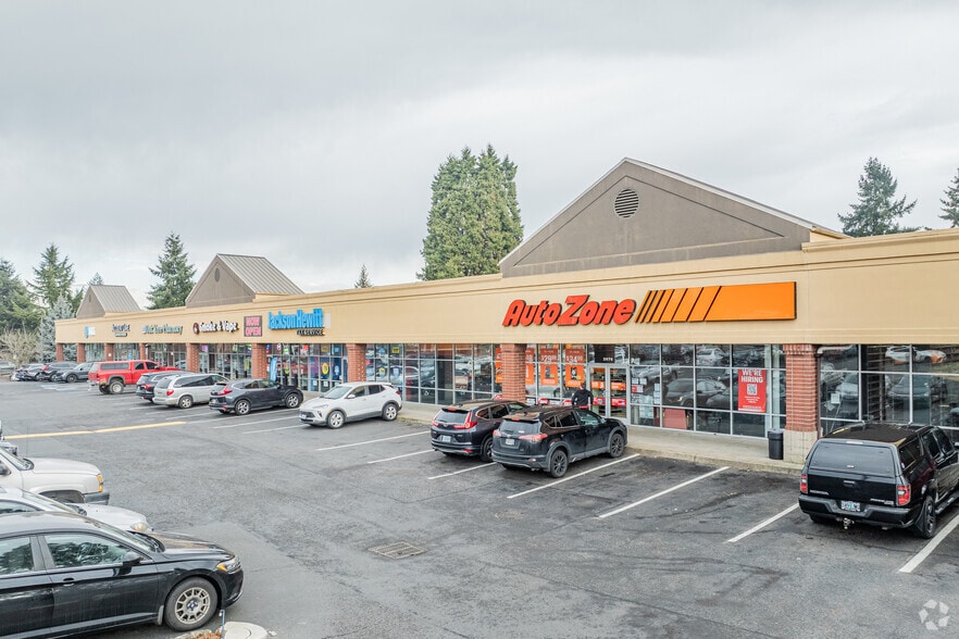 More Photos Of 2910-2970 Commercial St SE, Salem Freestanding For Lease