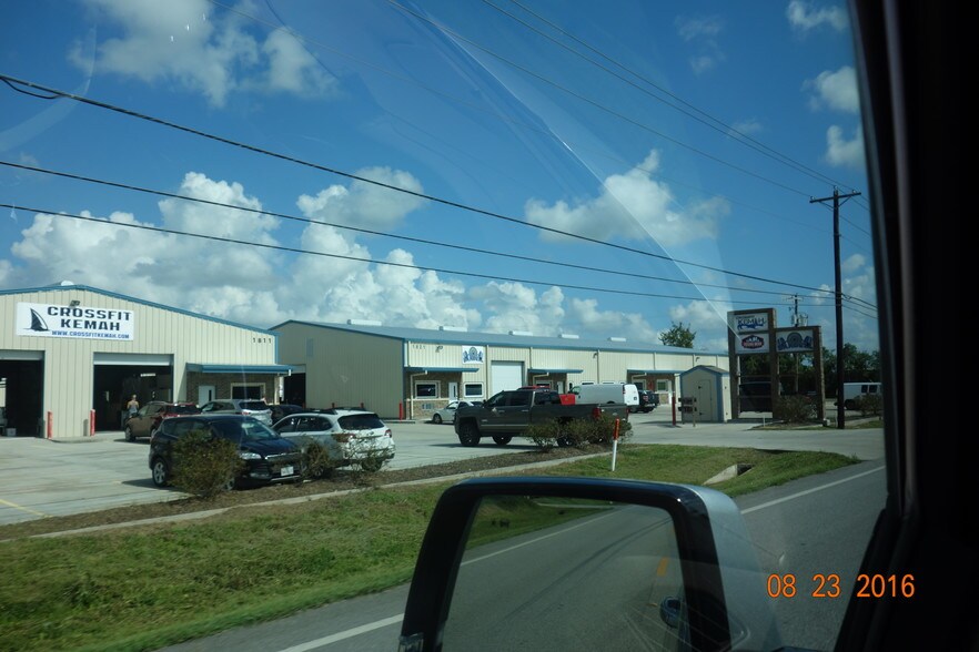 More Photos Of 1825 Dickinson Ave, Dickinson Warehouse For Lease