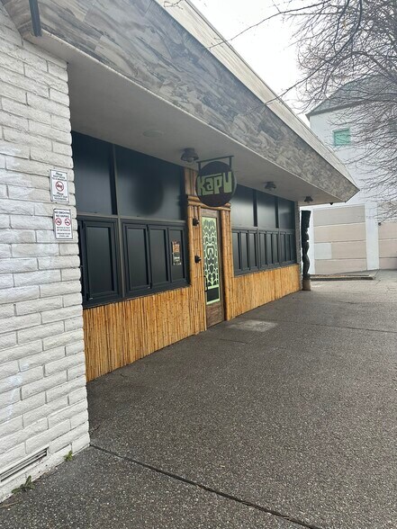 More Photos Of 132 Keller St, Petaluma Restaurant For Sale