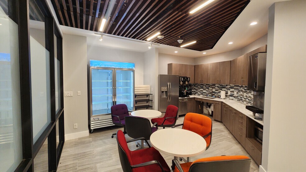 More Photos Of 3920 Alma Dr, Plano Coworking Space