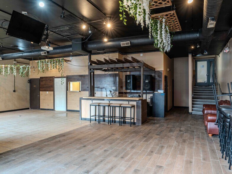 More Photos Of 210 E Galena Ave, Aurora General Retail For Sale