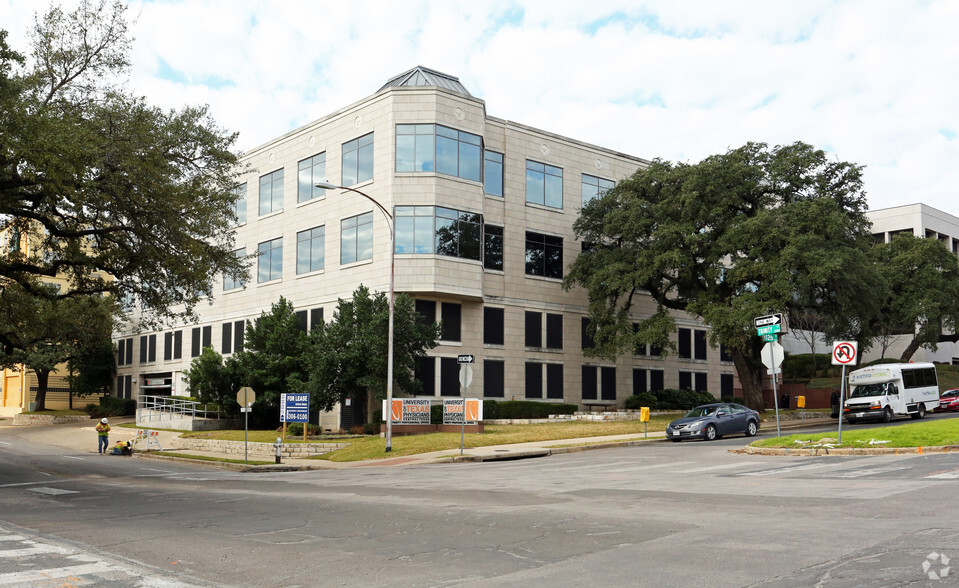 Primary Photo Of 313 12th St E, Austin Office For Lease