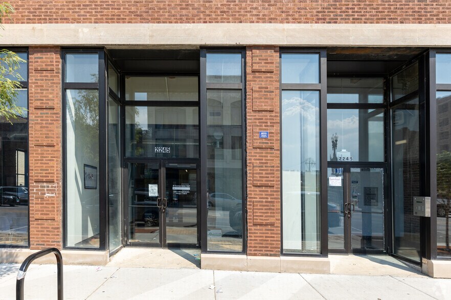 More Photos Of 2241-2245 S Michigan Ave, Chicago Loft Creative Space For Sale