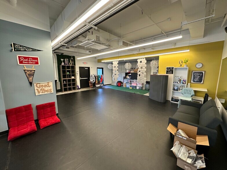 More Photos Of 3938 S Lone Pine Ave, Springfield Apartments For Lease