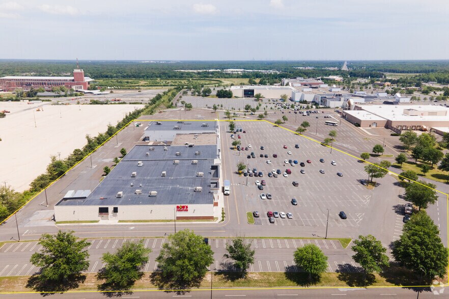 More Photos Of 4403 Black Horse Pike, Mays Landing General Retail For Lease