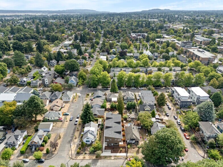 More Photos Of 5860 N Missouri Ave, Portland Apartments For Sale