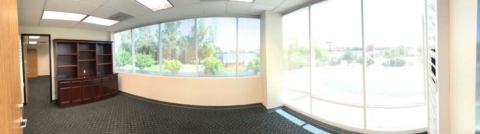 More Photos Of 4351 Latham St, Riverside Office For Lease