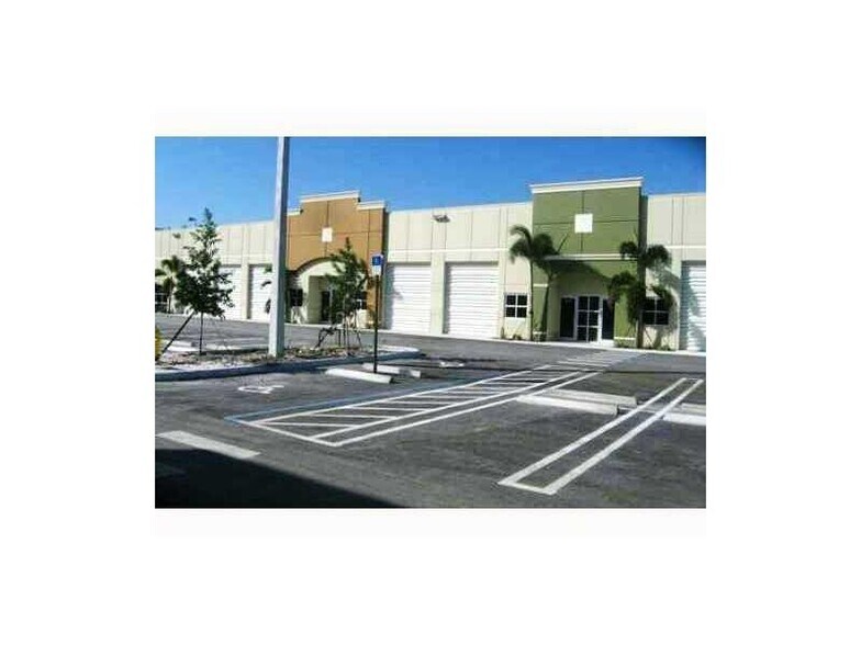 More Photos Of 2061 NW 112th Ave, Miami Light Distribution For Lease